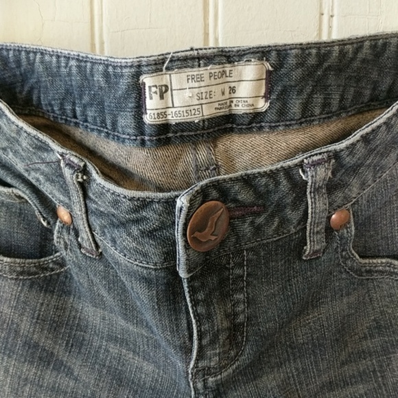 Free People Dark wash mid rise skinny jeans 26 - Picture 4 of 5